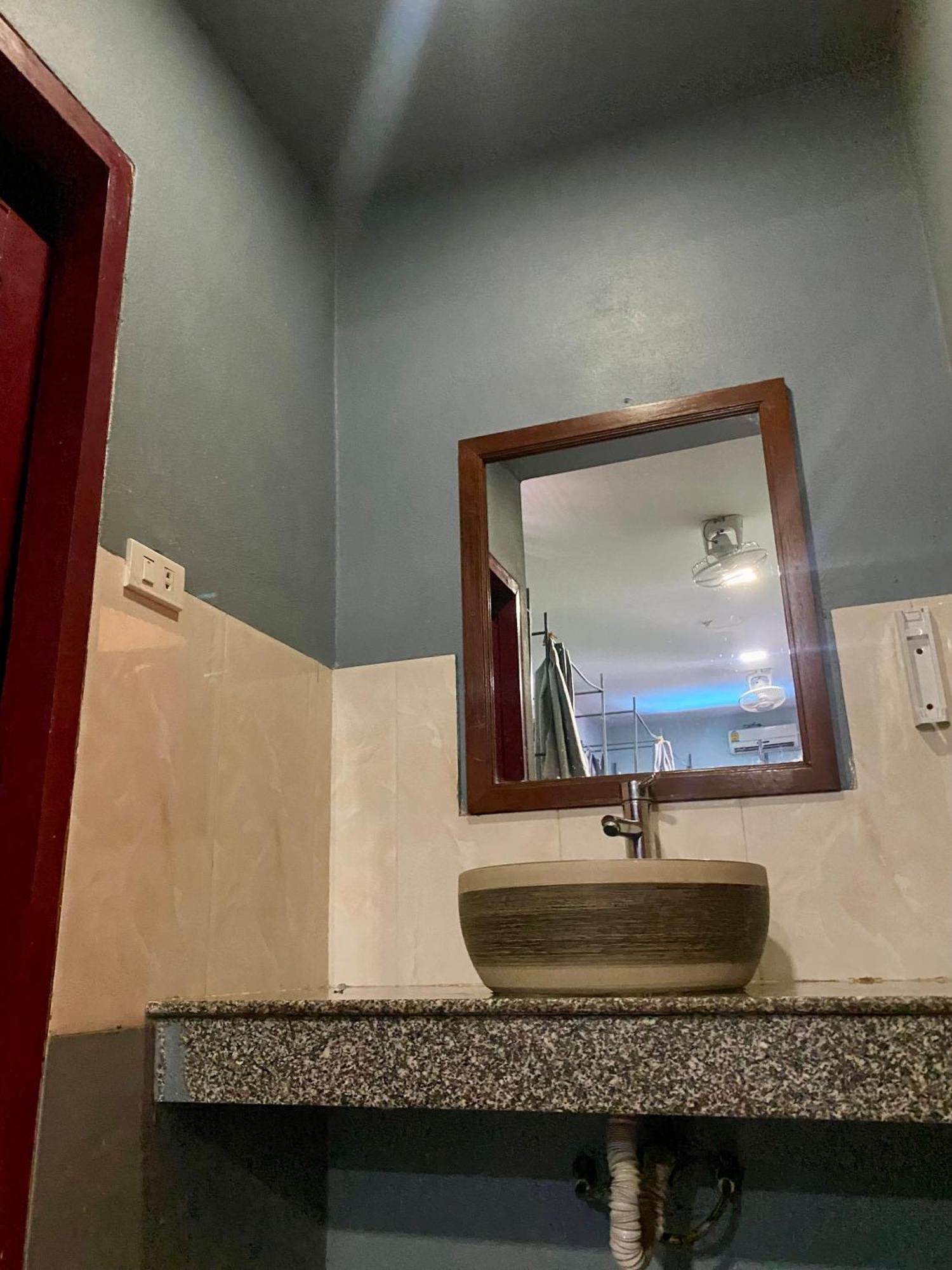 Sunrise Riverside Pool Hostel Luang Prabang Ngoại thất bức ảnh